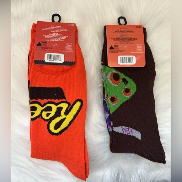 Hershey’s & Reese’s Adult Socks Set Of 2 - Picture 2 of 2